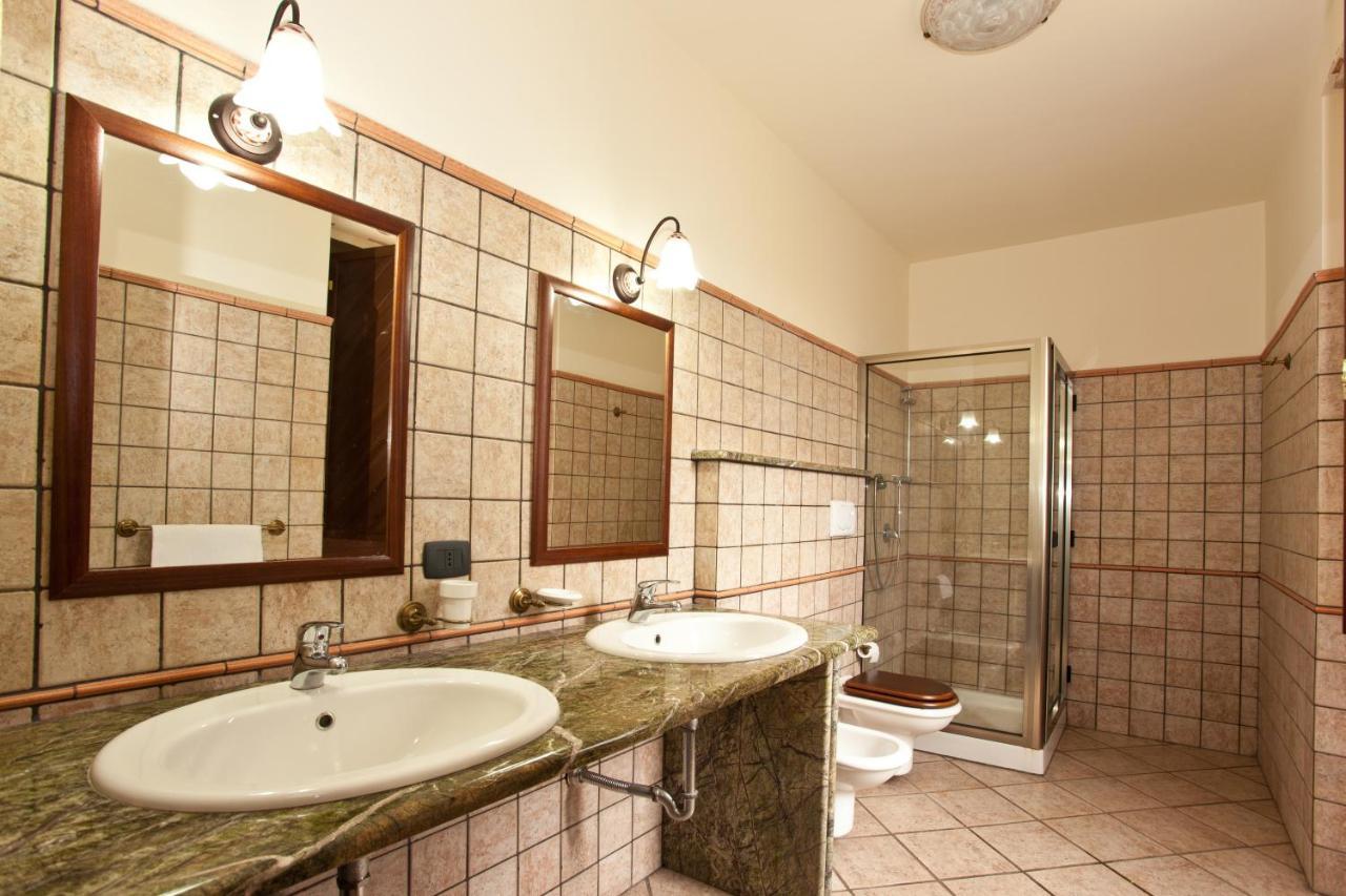 Bed and Breakfast Le Grotte Riposto Exterior foto